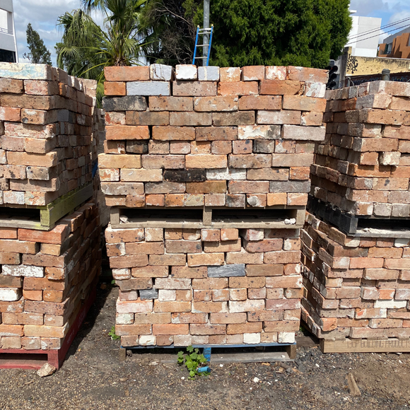 Recycled Sandstock Bricks (per pallet) - CONTACT US